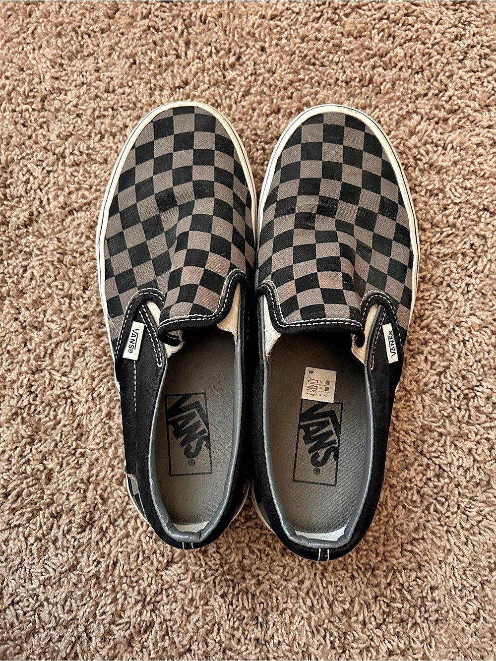 Vans Slip-On Checkered Sneakers Black & Gray (Women’s 8) (Men’s 6.5)